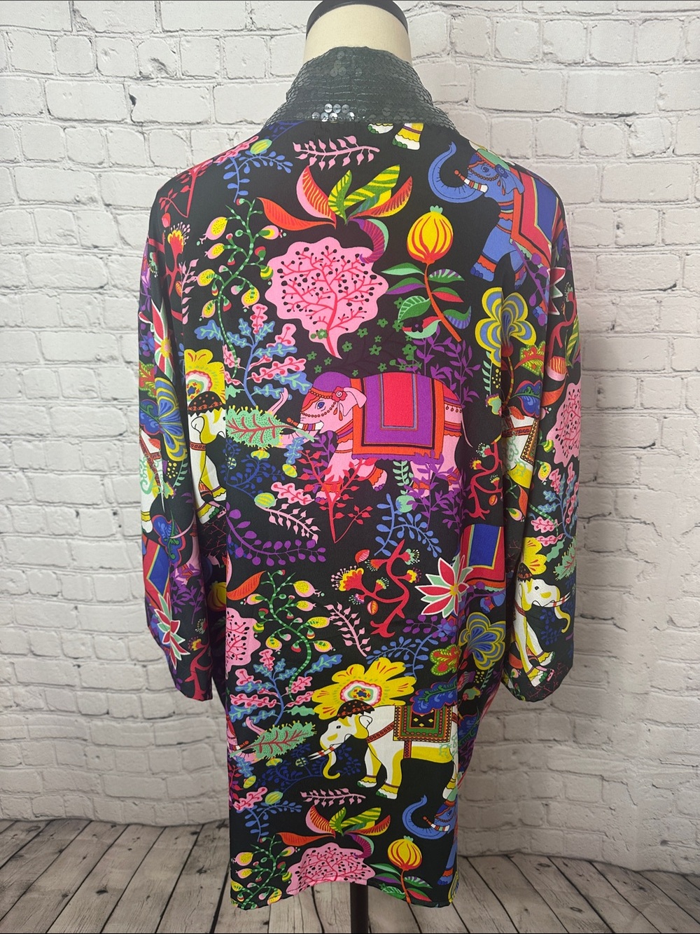 America & Beyond Floral & Elephant Print Kimono Cover Up with Sequin Trim M - Picture 7 of 10